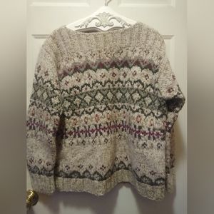 Beautiful Women's Liz Claiborne Wool Blend Sweater